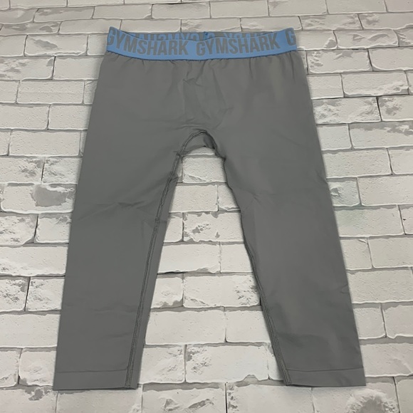 GYMSHARK Capri Leggings. Size S/M. Gray blue. Like new. Stretch - Picture 2 of 12